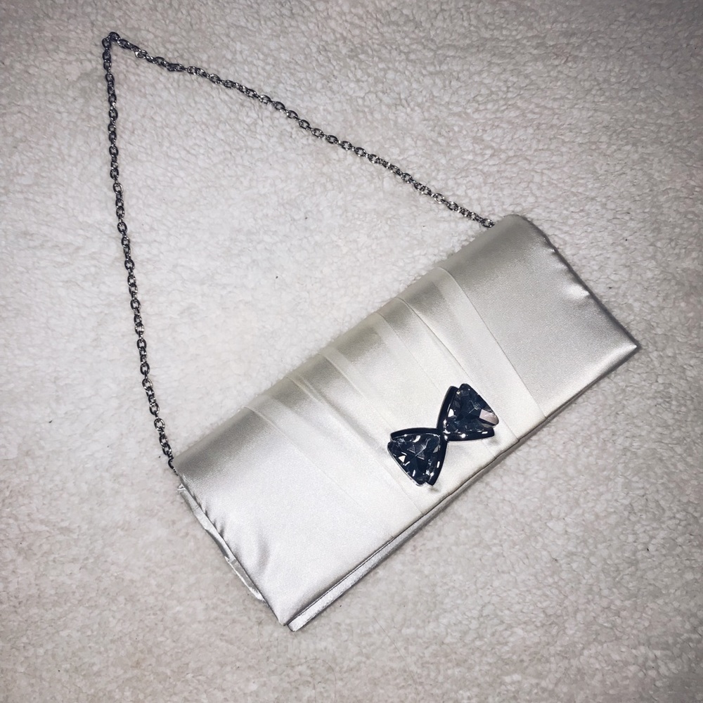 Icing Formal Off-White Clutch